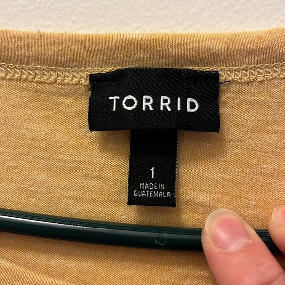 torrid yellow woman’s tank top size 1 - Picture 2 of 7